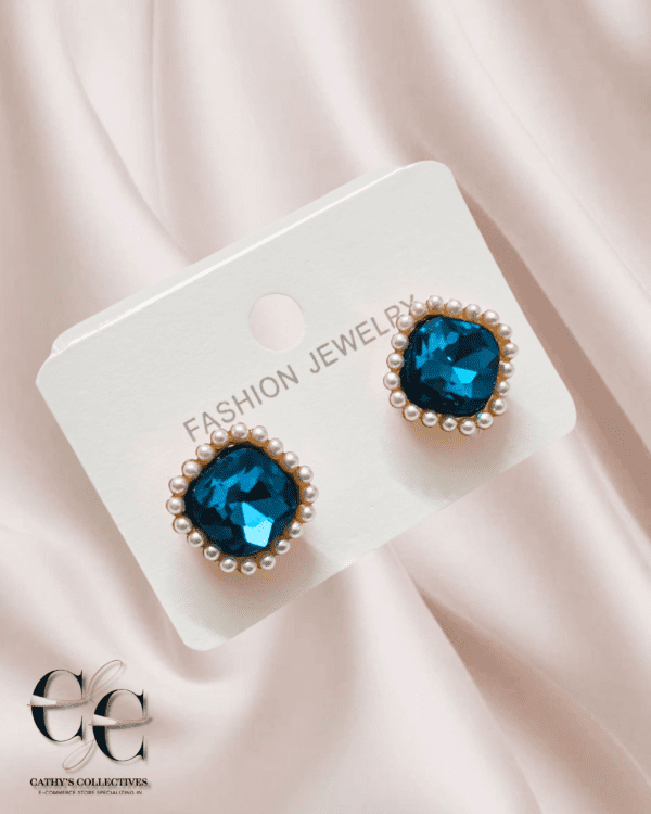 Stylish Stone with Pearl Combo earrings - Image 4