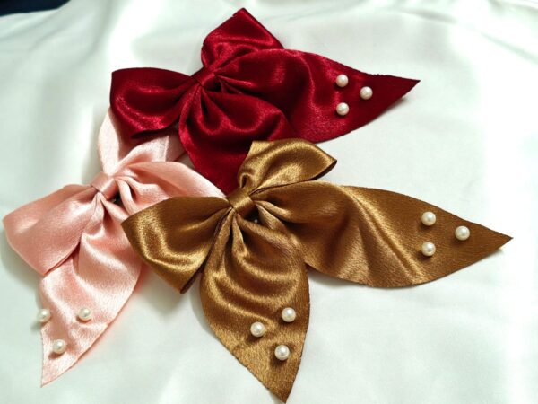 CC Stylish Bow Hair clips with beads