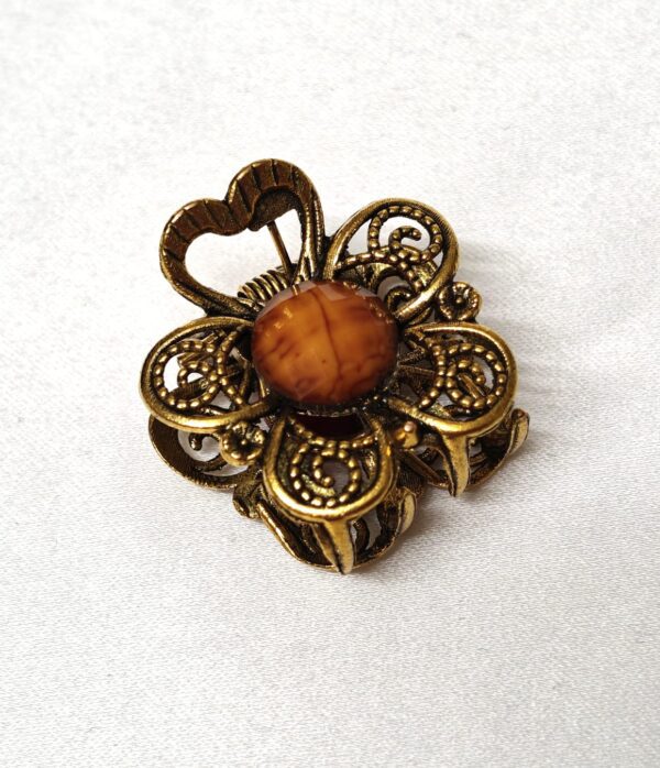 CC Trendy Stone Hair Claw