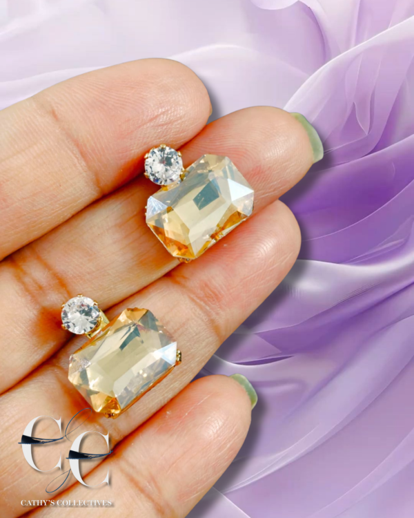 Korean Earrings - Image 2
