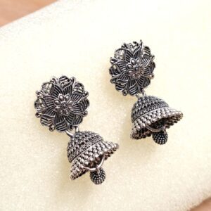 Trendy Light Weight Oxidised Earring