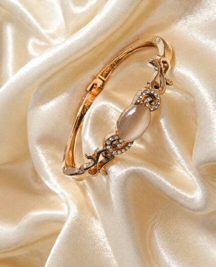 CC Trendy Premium Quality Rose Gold Bracelet with Beautiful white Stones