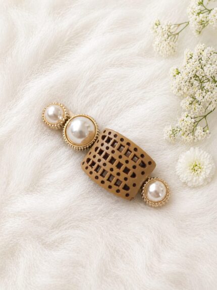CC Trendy And stylish Korean Hair Clip