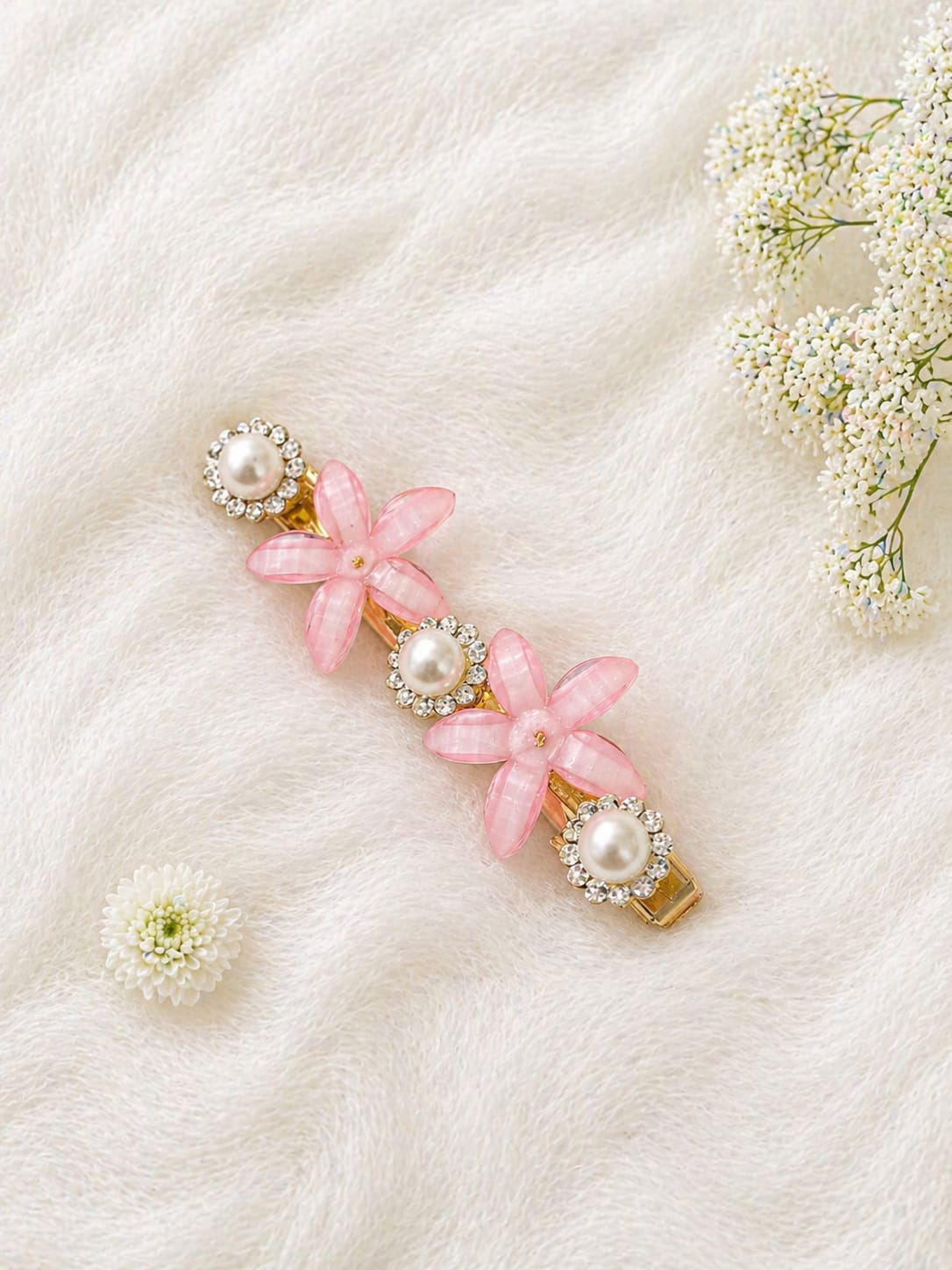 WhatsApp Image 2026-04-27 at jh CC Trendy And stylish Korean Hair Clip - Image 1
