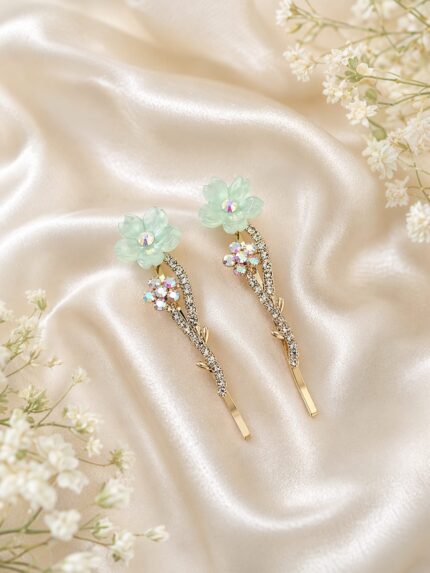 CC Trendy And Stylish Korean HairPins With Beautiful Stones